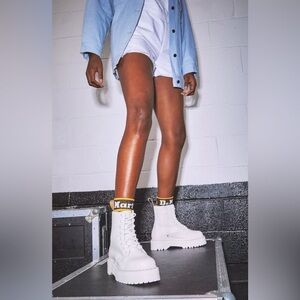 Dr. Martens Mono White platform boots - Vegan, size 9US